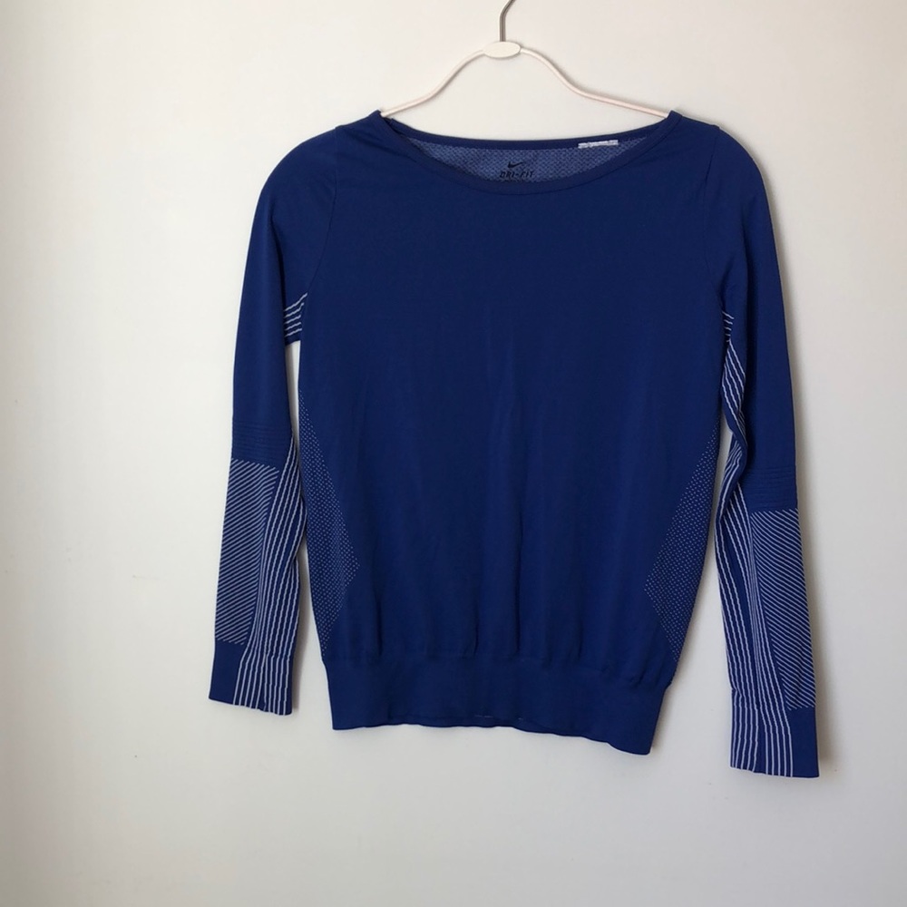 Nike Dri-fit top